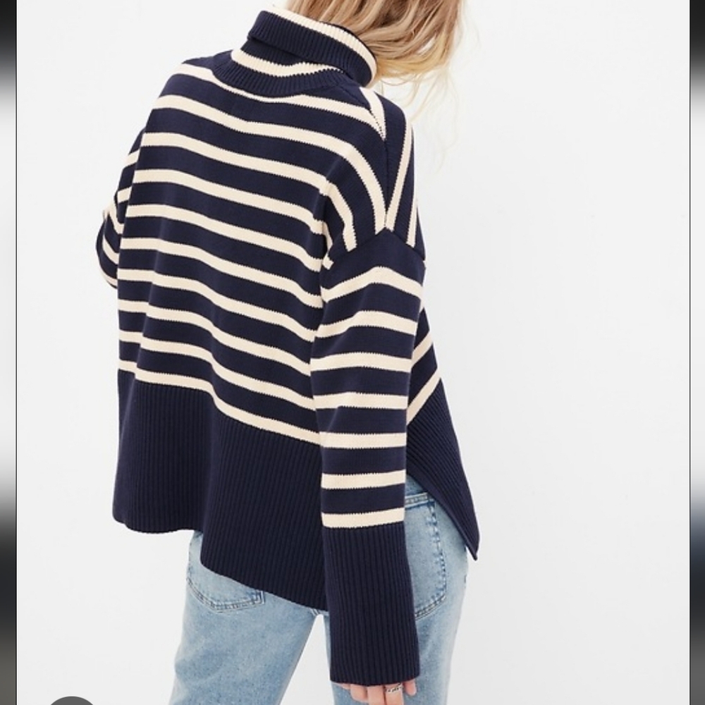 {Gap} 24-7 Split Hem Turtleneck Sweater in Off White & Navy (Small) - Picture 4 of 16